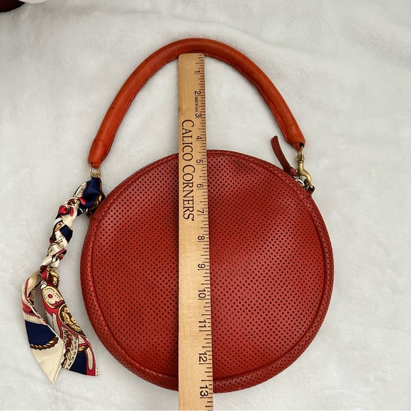 Clare V. Circle Clutch - Picture 9 of 15